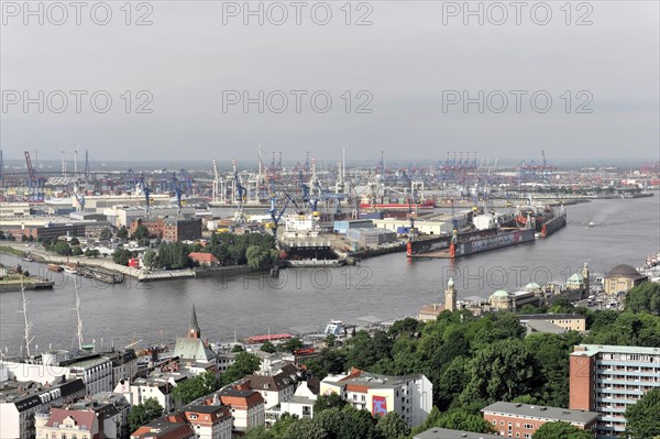 Urban skyline with river, (Elbe) harbours and scattered church towers, Hamburg, Hanseatic City of Hamburg, Germany, Europe