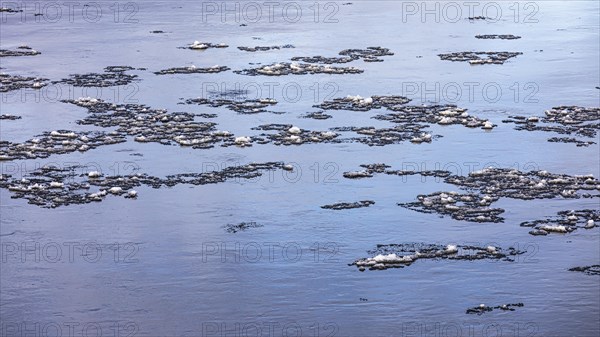 Drift ice on a small crater lake, Fjallabak Nature Reserve, Sudurland, Iceland, Europe