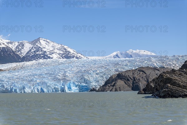 Glacier, Lago Grey, Torres del Paine National Park, Parque Nacional Torres del Paine, Cordillera del Paine, Towers of the Blue Sky, Region de Magallanes y de la Antartica Chilena, Ultima Esperanza Province, UNESCO Biosphere Reserve, Patagonia, End of the World, Chile, South America