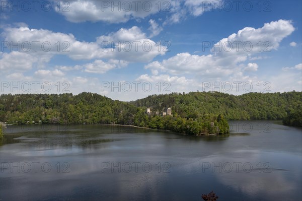 Dobra castle ruins at the Dobra reservoir, Kamptal, Waldviertel, Lower Austria, Austria, Europe