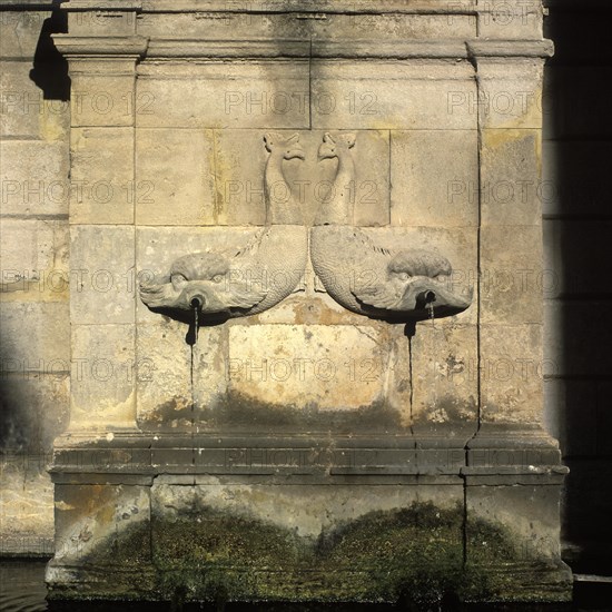 Dolphin fountain in Bonnieux, Luberon, Vaucluse, Provence, France, Europe