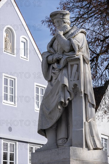 Monument to Johann Turmayr, called Aventinus, (1477-1534), Aventinusplatz, Abensberg, Lower Bavaria, Bavaria, Germany, Europe