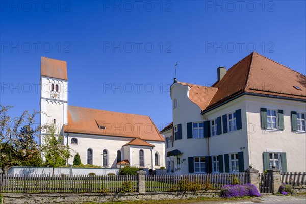 Church of the Holy Spirit, with historic vicarage, Apfeldorf am Lech, Pfaffenwinkel, Upper Bavaria, Bavaria, Germany, Europe