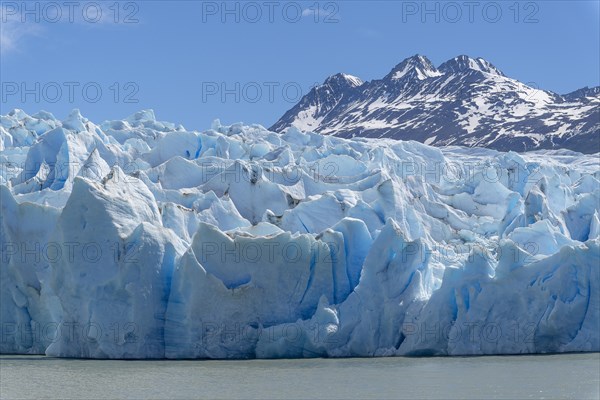 Glacier, Lago Grey, Torres del Paine National Park, Parque Nacional Torres del Paine, Cordillera del Paine, Towers of the Blue Sky, Region de Magallanes y de la Antartica Chilena, Ultima Esperanza Province, UNESCO Biosphere Reserve, Patagonia, End of the World, Chile, South America