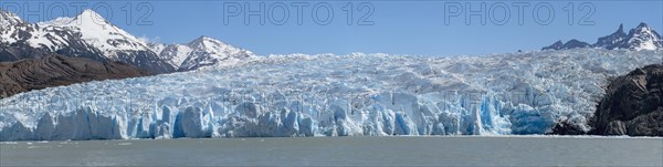 Panorama, Glacier, Lago Grey, Torres del Paine National Park, Parque Nacional Torres del Paine, Cordillera del Paine, Towers of the Blue Sky, Region de Magallanes y de la Antartica Chilena, Ultima Esperanza Province, UNESCO Biosphere Reserve, Patagonia, End of the World, Chile, South America