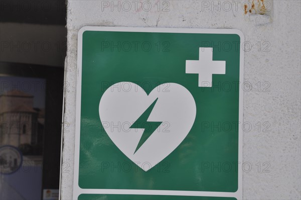 A defibrillator panel in France
