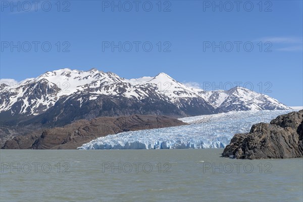 Glacier, Lago Grey, Torres del Paine National Park, Parque Nacional Torres del Paine, Cordillera del Paine, Towers of the Blue Sky, Region de Magallanes y de la Antartica Chilena, Ultima Esperanza Province, UNESCO Biosphere Reserve, Patagonia, End of the World, Chile, South America