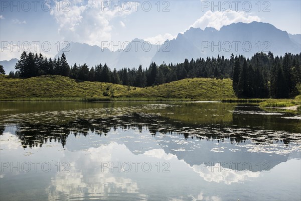 Luttensee in front of the Karwendel, Mittenwald, Werdenfelser Land, Upper Bavaria, Bavaria, Germany, Europe