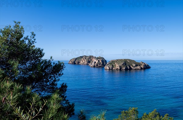 Malgrats Islands, Illes de las Malgrats seen from the Parque de les Malgrats, near Santa Ponca or Santa Ponsa, Majorca, Balearic Islands, Spain, Europe