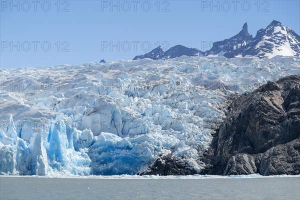 Glacier, Lago Grey, Torres del Paine National Park, Parque Nacional Torres del Paine, Cordillera del Paine, Towers of the Blue Sky, Region de Magallanes y de la Antartica Chilena, Ultima Esperanza Province, UNESCO Biosphere Reserve, Patagonia, End of the World, Chile, South America