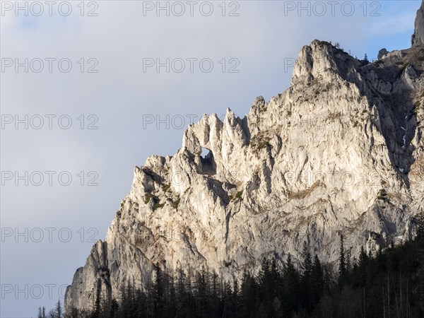 Striking rock window, the Messnerinloch, Messnerin mountain, Oberort, Tragoess, Styria, Austria, Europe