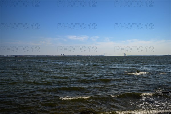 Views on New York Harbor, Manhattan and Statue of Liberty from the Liberty State Park, Jersey City, NJ, USA, USA, North America