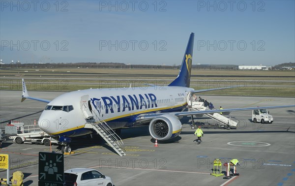 Ryanair aircraft, taxiway, BER airport, Berlin-Brandenburg, Germany, Europe