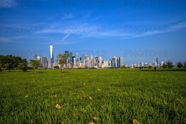 Views on New York Harbor, Manhattan and Statue of Liberty from the Liberty State Park, Jersey City, NJ, USA, USA, North America