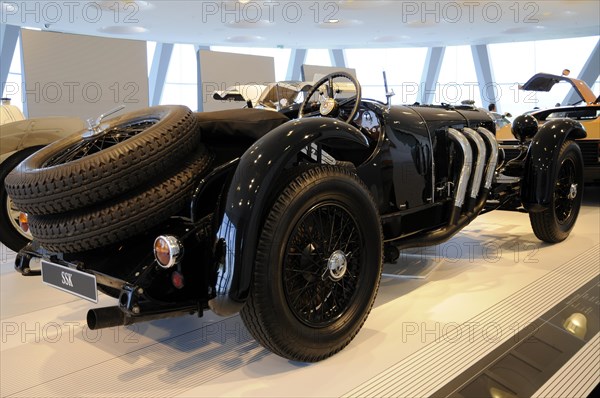 Museum, Mercedes-Benz Museum, Stuttgart, Black Mercedes-Benz SSK classic vintage car on display in a car exhibition, Mercedes-Benz Museum, Stuttgart, Baden-Wuerttemberg, Germany, Europe