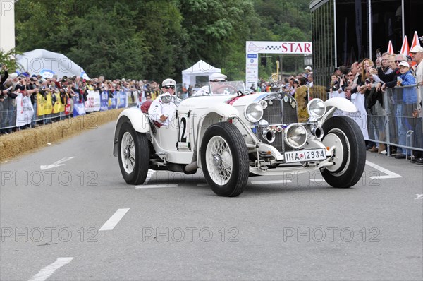 Mercedes-Benz SSK, built in 1928, A white vintage racing car with the number 12 on a race track, surrounded by fans, SOLITUDE REVIVAL 2011, Stuttgart, Baden-Wuerttemberg, Germany, Europe