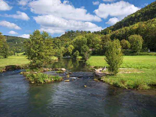 The River Wisent at Neideck Castle, near Ebermannstadt, Franconian Switzerland, Upper Franconia, Bavaria, Germany, Europe