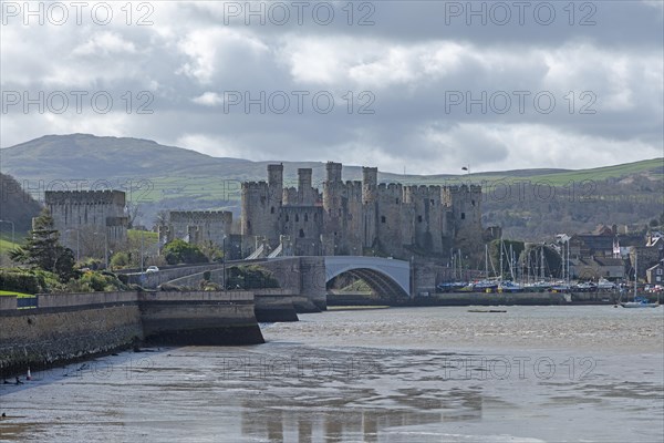 Castle, bridge, River Conwy, Conwy, Wales, Great Britain