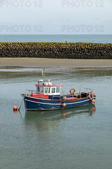 Boat, Boat Harbour, Folkestone, Kent, Great Britain