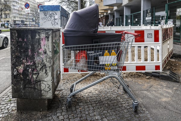 Illegal waste disposal in the Berlin district of Neukoelln, 01.04.2024., Berlin, Berlin, Germany, Europe