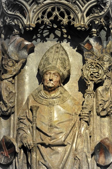 St Kilian's Cathedral, St Kilian's Cathedral, Wuerzburg, Gothic relief of a bishop in full vestments in a church, Wuerzburg, Lower Franconia, Bavaria, Germany, Europe