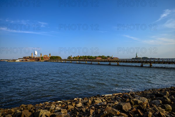 Views on New York Harbor, Manhattan and Statue of Liberty from the Liberty State Park, Jersey City, NJ, USA, USA, North America