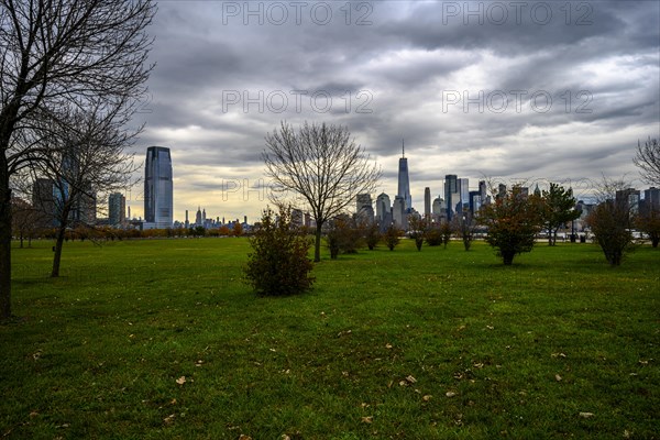 Views on New York Harbor, Manhattan and Statue of Liberty from the Liberty State Park, Jersey City, NJ, USA, USA, North America