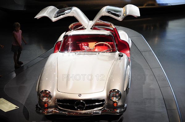 Museum, Mercedes-Benz Museum, Stuttgart, White classic Mercedes sports car with open gullwing doors, Mercedes-Benz Museum, Stuttgart, Baden-Wuerttemberg, Germany, Europe