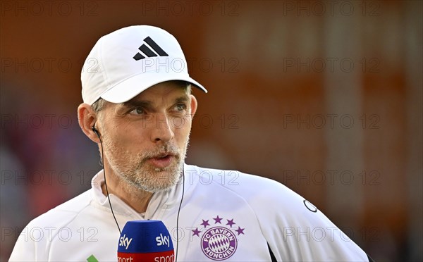 Coach Thomas Tuchel FC Bayern Munich FCB Portrait, in interview Microphone, SKY, Adidas, Deutsche Telekom, Logo, Voith-Arena, Heidenheim, Baden-Wuerttemberg, Germany, Europe