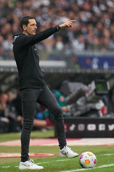 Bundesliga Eintracht Frankfurt-Union Berlin at Deutsche Bank Park in Frankfurt. Frankfurt coach Dino Toppmoeller. Frankfurt, Hesse, Germany, Europe