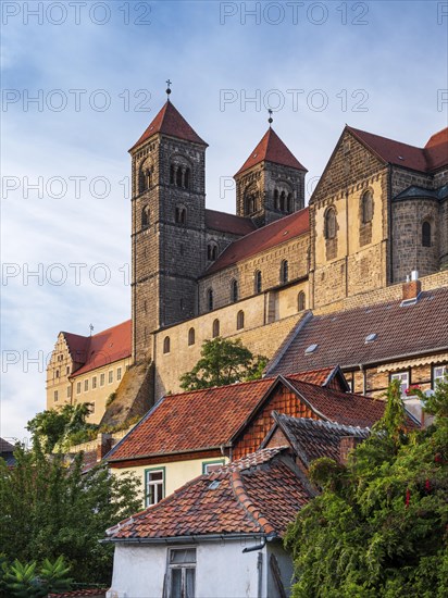 The castle hill with the collegiate church of St. Servatii above the half-timbered houses in the historic old town, UNESCO World Heritage Site, Quedlinburg, Saxony-Anhalt, Germany, Europe