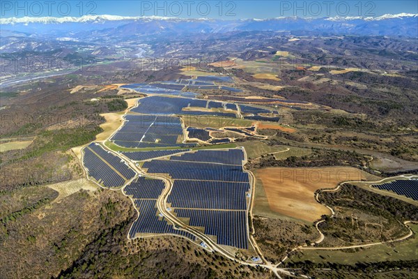 Aerial photo, solar park, Les Mees, plateau, La Colle des Mees, Alpes-de-Haute-Provence, Siemens Energy, Alps, Maritime Alps, France, Europe