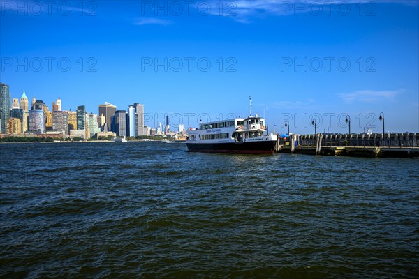 Views on New York Harbor, Manhattan and Statue of Liberty from the Liberty State Park, Jersey City, NJ, USA, USA, North America