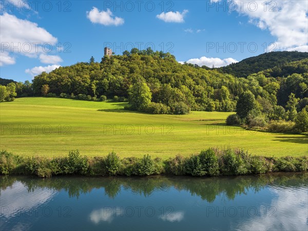 The River Wisent at Neideck Castle, near Ebermannstadt, Franconian Switzerland, Upper Franconia, Bavaria, Germany, Europe