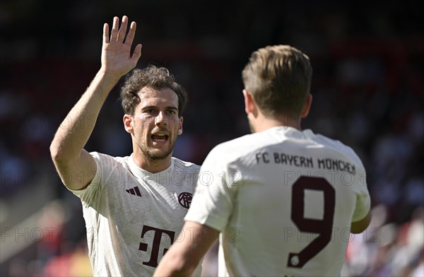 Leon Goretzka FC Bayern Munich FCB (08) and Harry Kane FC Bayern Munich FCB (09) celebrating a goal in the Voith Arena, Heidenheim, Baden-Wuerttemberg, Germany, Europe