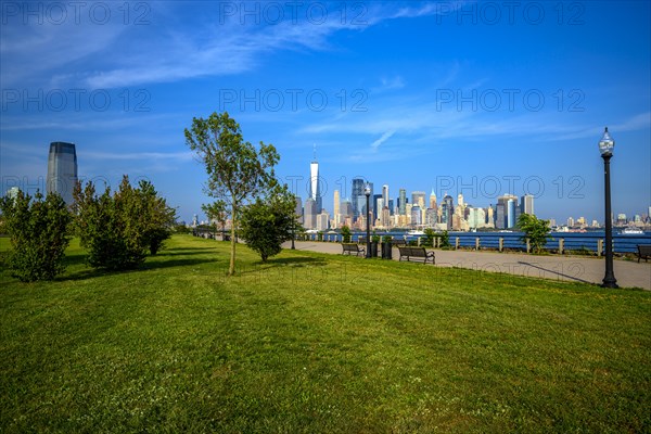 Views on New York Harbor, Manhattan and Statue of Liberty from the Liberty State Park, Jersey City, NJ, USA, USA, North America