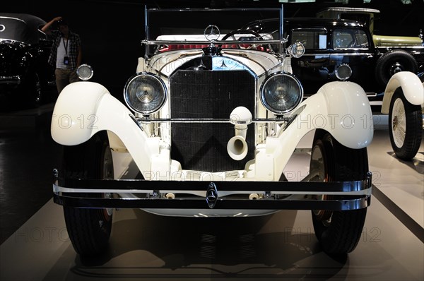 Front view of a classic white vintage car, Mercedes-Benz Museum, Stuttgart, Baden-Wuerttemberg, Germany, Europe