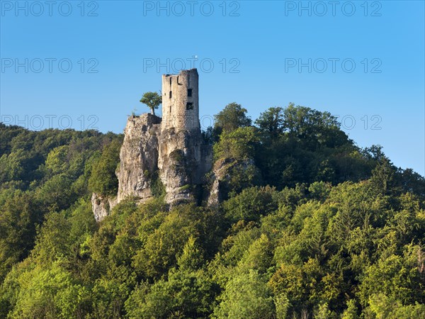 Neideck castle ruins in the Wiesenttal valley, landmark of Franconian Switzerland, Franconian Switzerland, Franconia, Bavaria, Germany, Europe