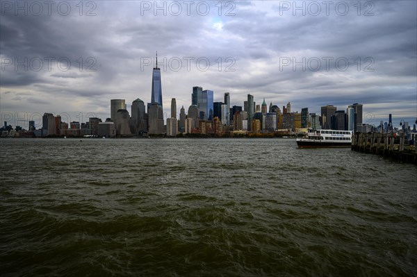 Views on New York Harbor, Manhattan and Statue of Liberty from the Liberty State Park, Jersey City, NJ, USA, USA, North America