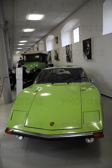 Deutsches Automuseum Langenburg, Green Porsche 914 Targa sports car in a museum, side view, Deutsches Automuseum Langenburg, Langenburg, Baden-Wuerttemberg, Germany, Europe