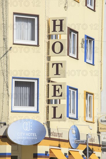 Hotel with hotel sign, Bremerhaven, Bremen, Germany, Europe