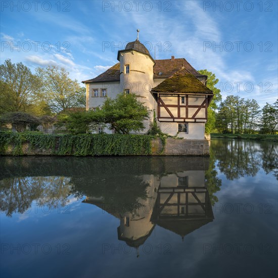 Kleinbardorf moated castle, municipality of Sulzfeld, Hassberge, Rhoen-Grabfeld, Lower Franconia, Bavaria, Germany, Europe