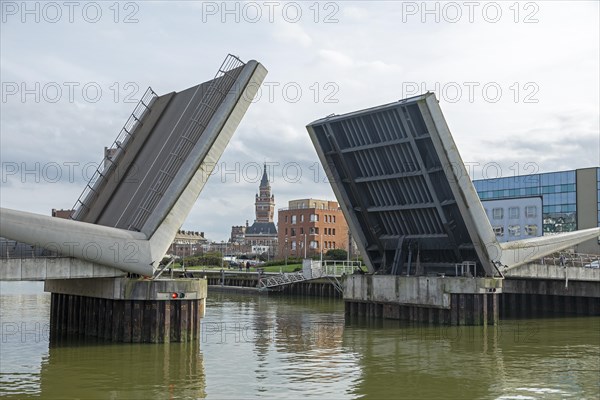 Drawbridge, Bridge of the Battle of Texel, Pont de la Bataille du Texel, harbour, Dunkirk, France, Europe
