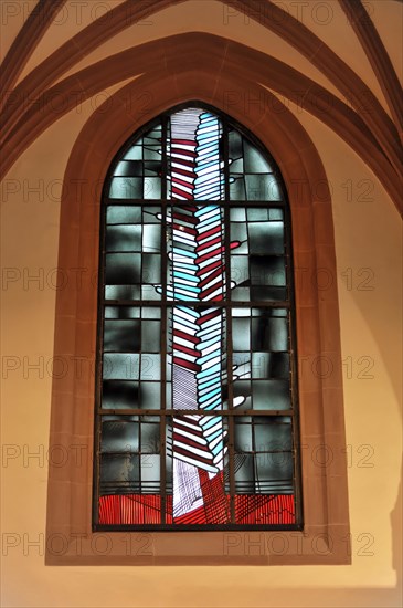 St Kilian's Cathedral, St Kilian's Cathedral, Wuerzburg, modern, abstract design of a church window with strong red and white tones, Wuerzburg, Lower Franconia, Bavaria, Germany, Europe