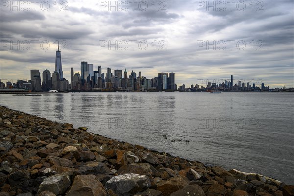 Views on New York Harbor, Manhattan and Statue of Liberty from the Liberty State Park, Jersey City, NJ, USA, USA, North America