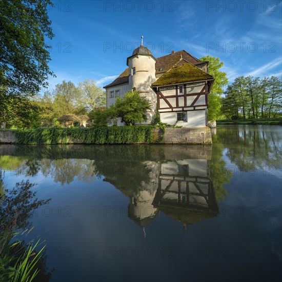 Kleinbardorf moated castle, municipality of Sulzfeld, Hassberge, Rhoen-Grabfeld, Lower Franconia, Bavaria, Germany, Europe