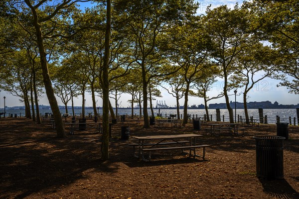 Views on New York Harbor, Manhattan and Statue of Liberty from the Liberty State Park, Jersey City, NJ, USA, USA, North America