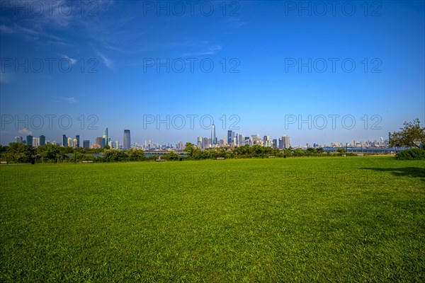 Views on New York Harbor, Manhattan and Statue of Liberty from the Liberty State Park, Jersey City, NJ, USA, USA, North America