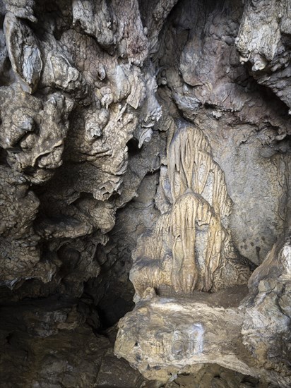 Geotope Doktorshoehle, bizarre stalactites, Muggendorf, Franconian Switzerland, Upper Franconia, Franconia, Bavaria, Germany, Europe