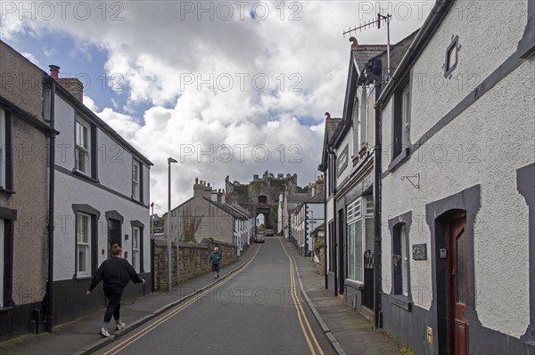 Houses, street, town gate, Conwy, Wales, Great Britain